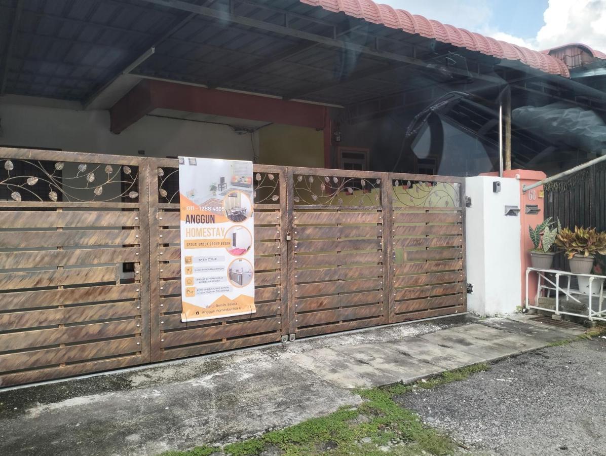 Anggun Homestay Seri Iskandar Eksteriør bilde