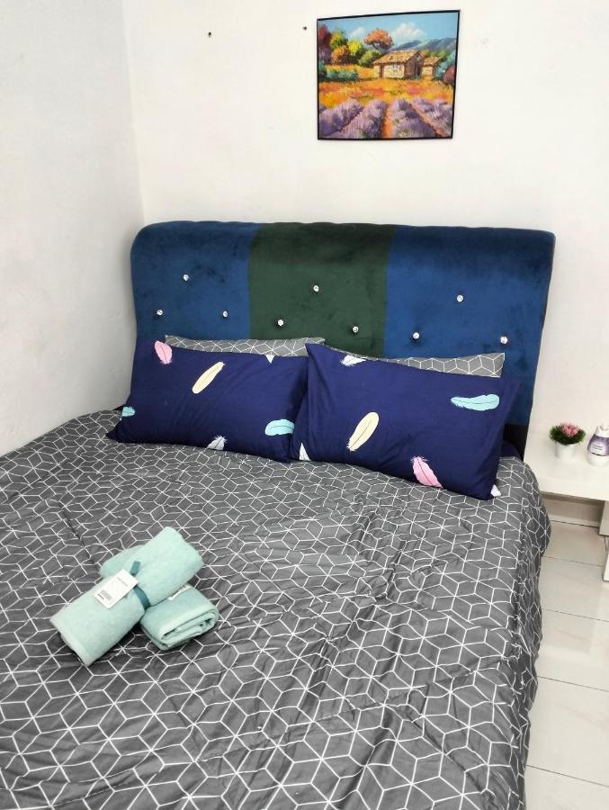 Anggun Homestay Seri Iskandar Eksteriør bilde